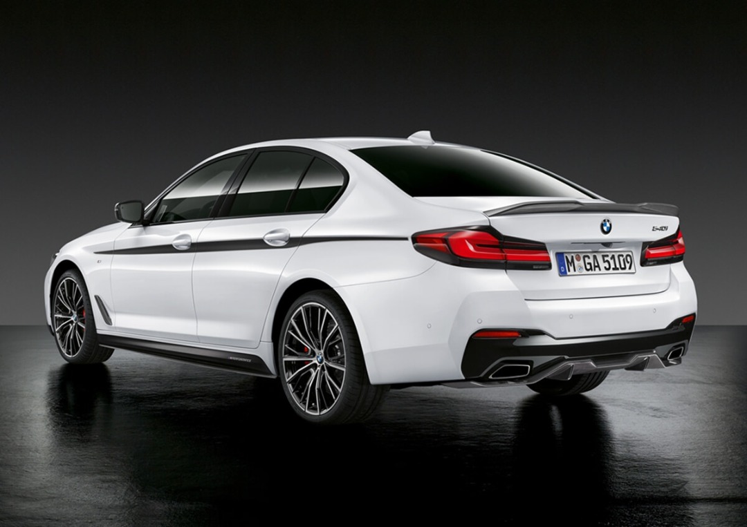 G30n 小改款G30 BMW 5 Series 正式发布,48V轻度混合动力系统上身 - 爱玩库