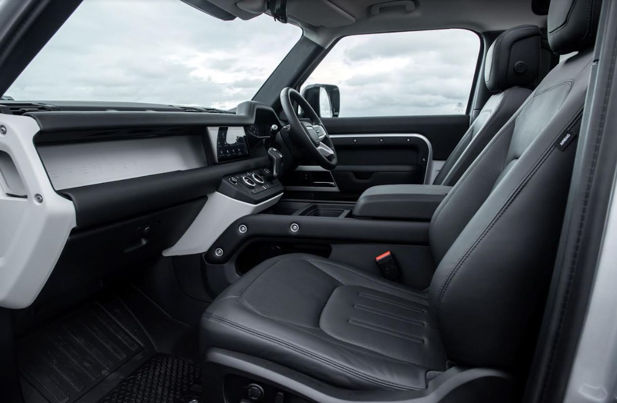 Jaguar Land Rover Malaysia 推出全新 Land Rover Defender 90 - 爱玩库