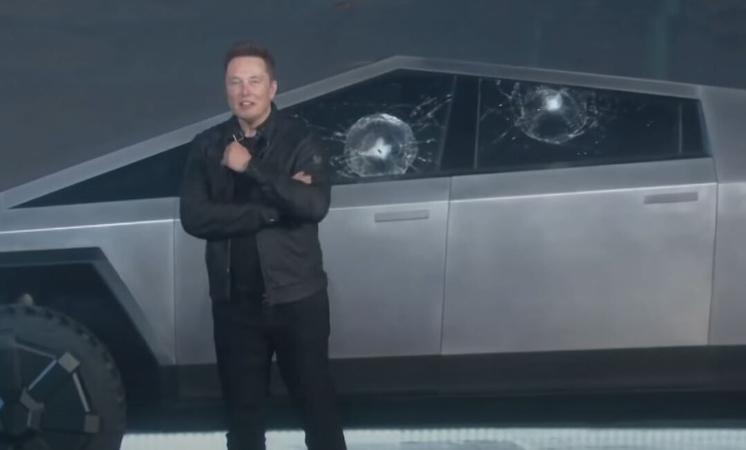 只是贴纸当地就要价RM257！Tesla Cybertruck“破碎车窗”贴纸迅速售罄！