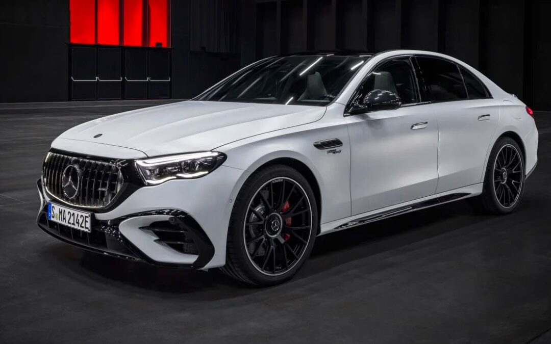 2025 Mercedes-AMG E53全球亮相！马力最高603匹！零百加速只需3.8秒！最远续航超过100公里！