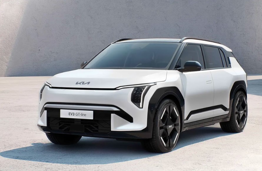 全新小型电动 SUV Kia EV3 首款有ChatGPT基因的语音助手