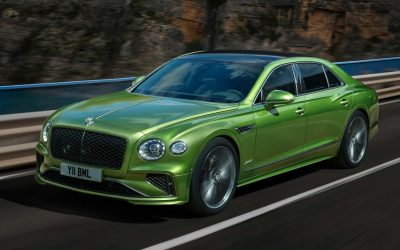 2025 Bentley Flying Spur正式亮相！3.3秒破百的富豪座驾！