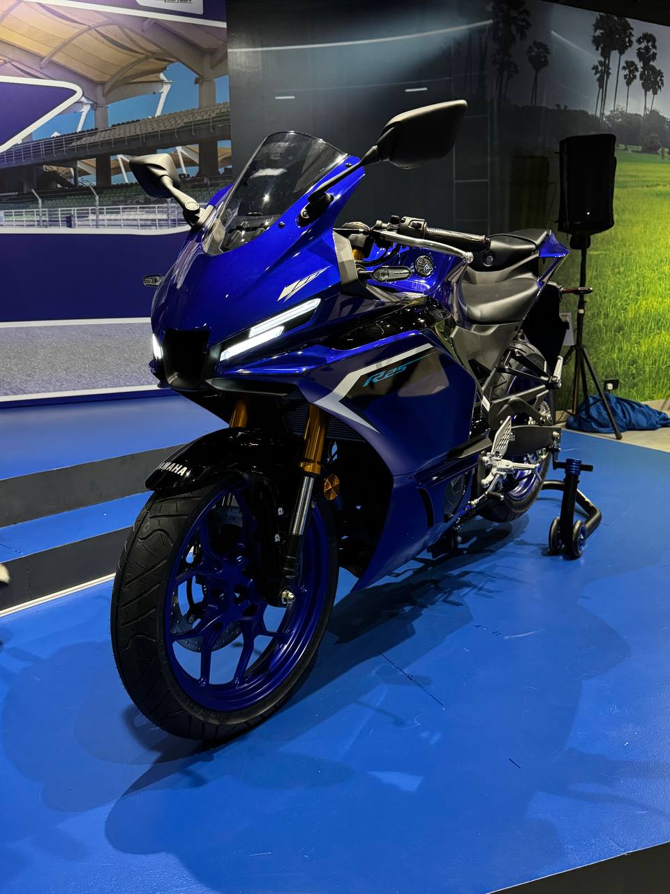 2025 Yamaha YZF-R25大马发布！升级外观及硬件！249cc 双缸引擎！售价RM23,098！ - 爱玩库