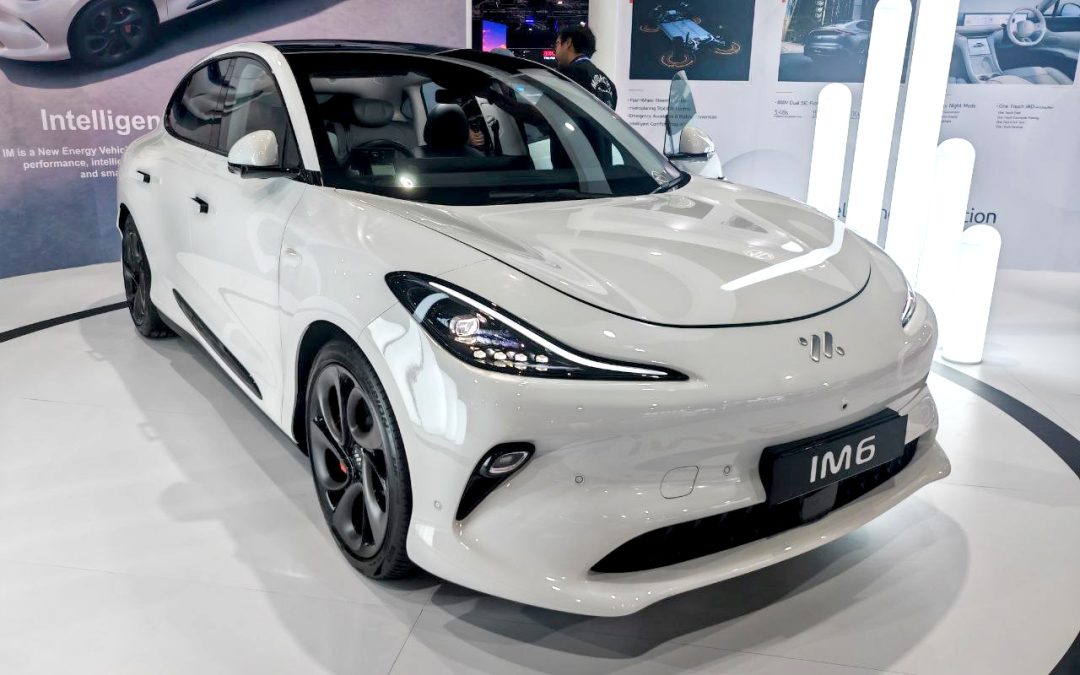 【2026吉隆坡国际移动展】MG IM6亮相！三种版本！最高787匹马力及802牛顿米！3.4秒破百！WLTP续航达555公里！