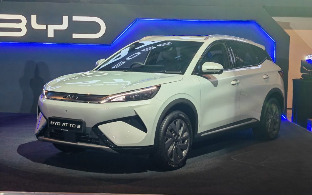2026 BYD Atto 3 大马发布！Ultra及Premium！造型更运动！最高 313匹马力及380牛顿米！5.5秒破百！电池更大！NEDC续航600公里！800V架构！最高220kW DC快充！售价RM125,800起！