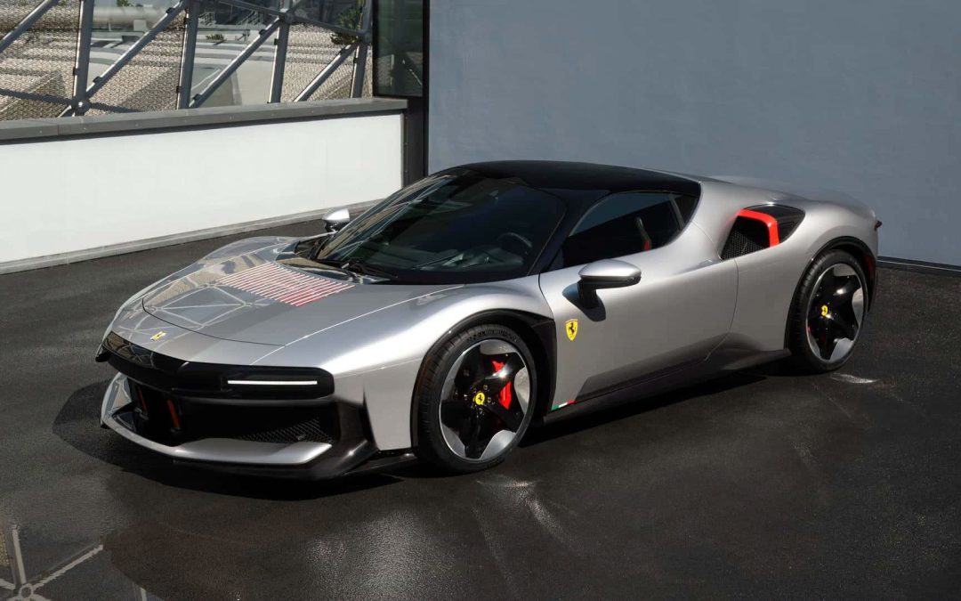 全球唯一！全新Ferrari CZ26亮相！基于SF90 Stradale打造！车内外获专属设计！4.0TT PHEV + 8DCT！最大1,000匹马力！2.5秒破百！