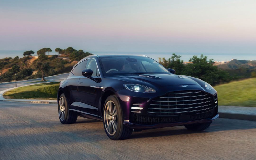 Aston Martin DBX GT登场！升级外观及内饰！优化舒适配置！4.0TT V8 + 9AT！717匹马力及900牛顿米！3.1秒破百！